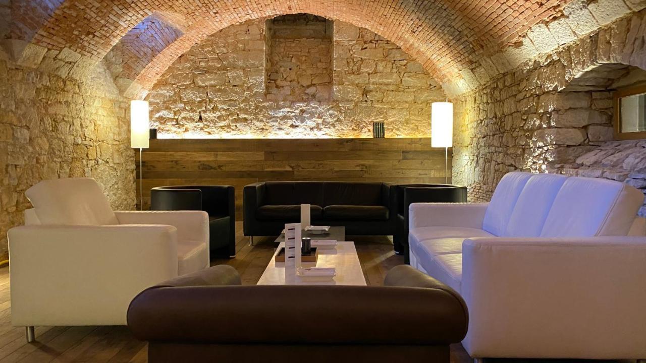 Hotel Sonne Sissach Bagian luar foto