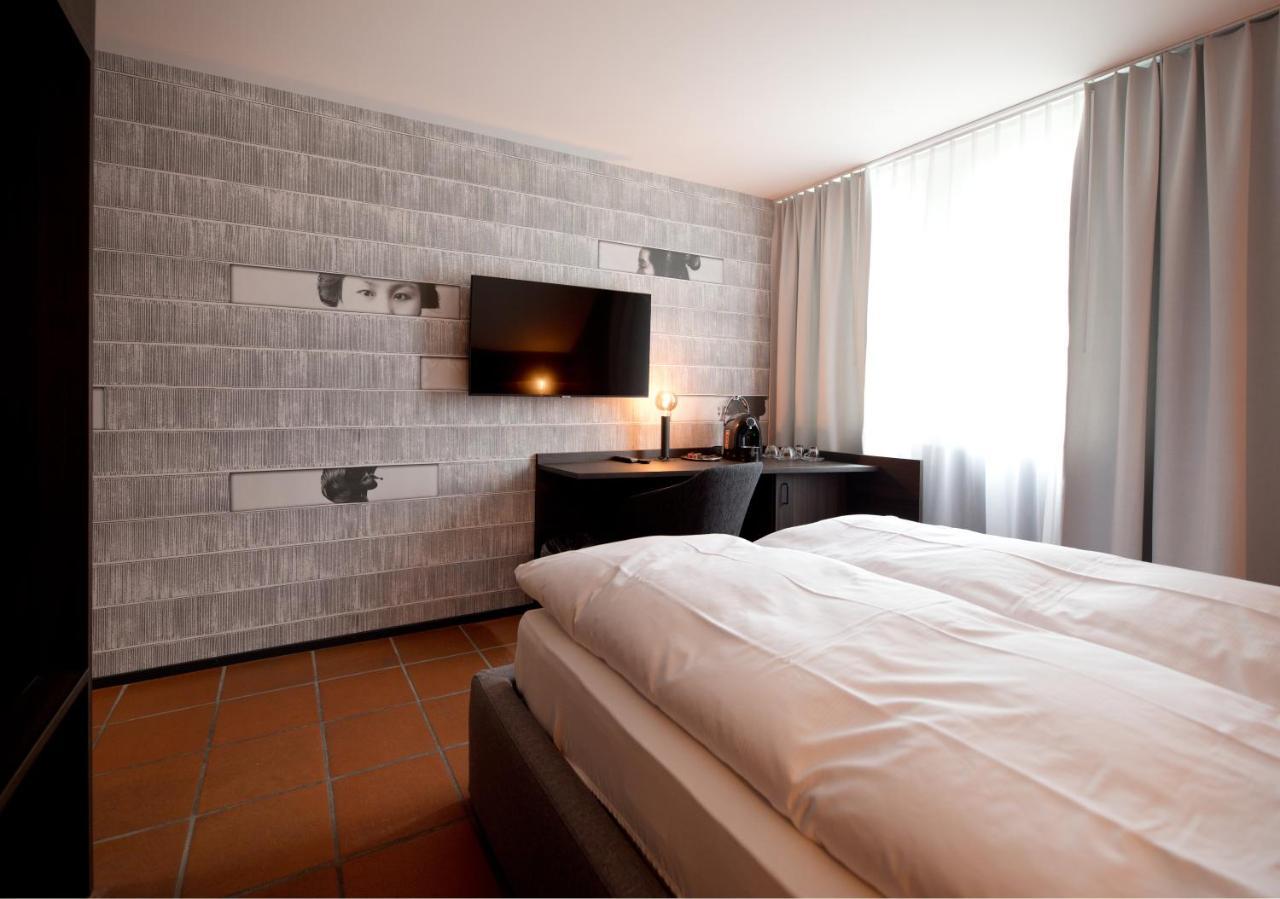 Hotel Sonne Sissach Bagian luar foto
