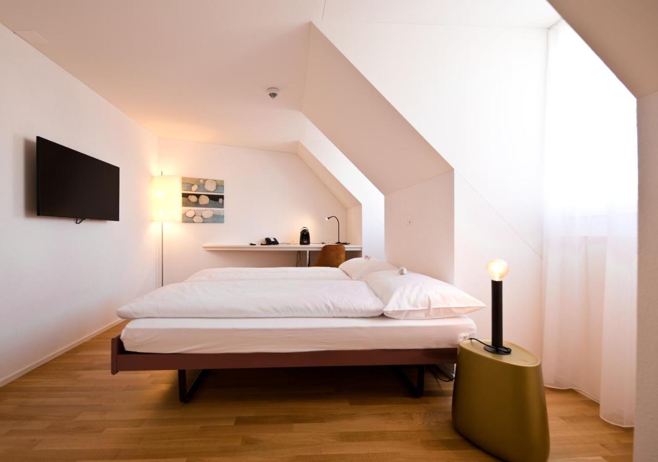 Hotel Sonne Sissach Bagian luar foto