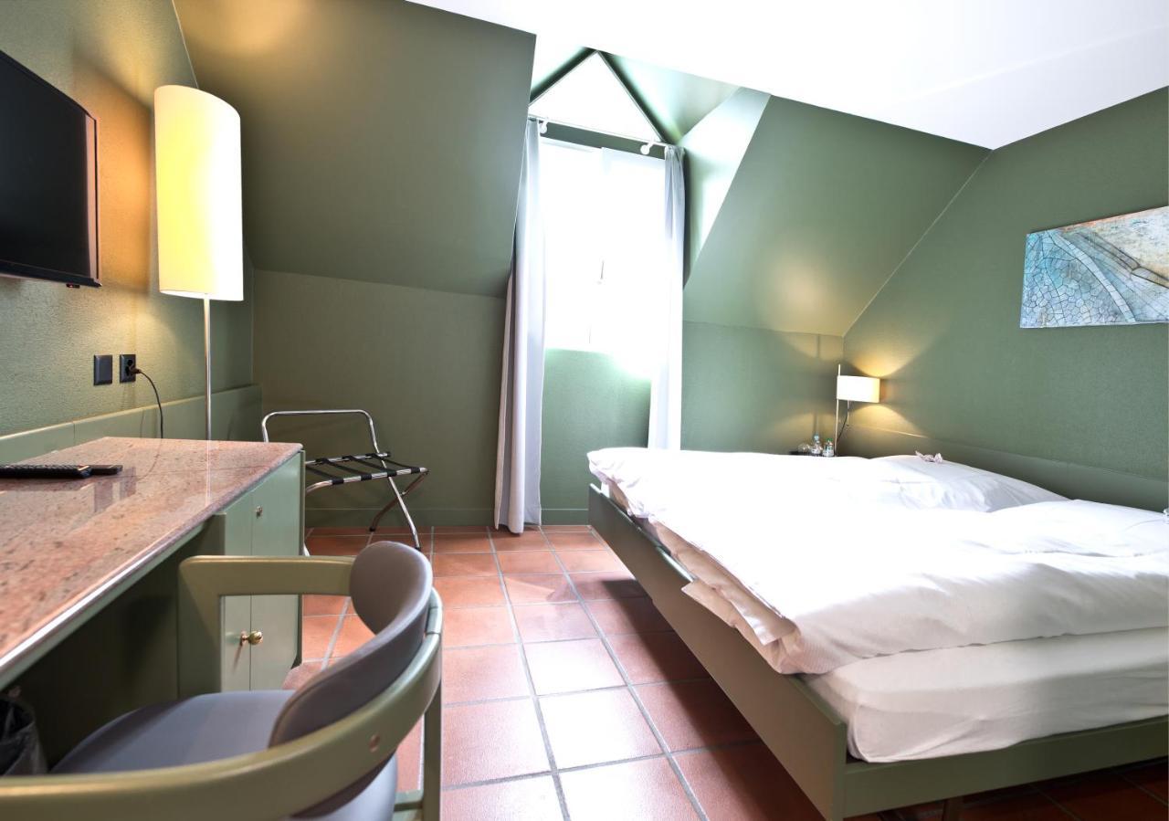 Hotel Sonne Sissach Bagian luar foto
