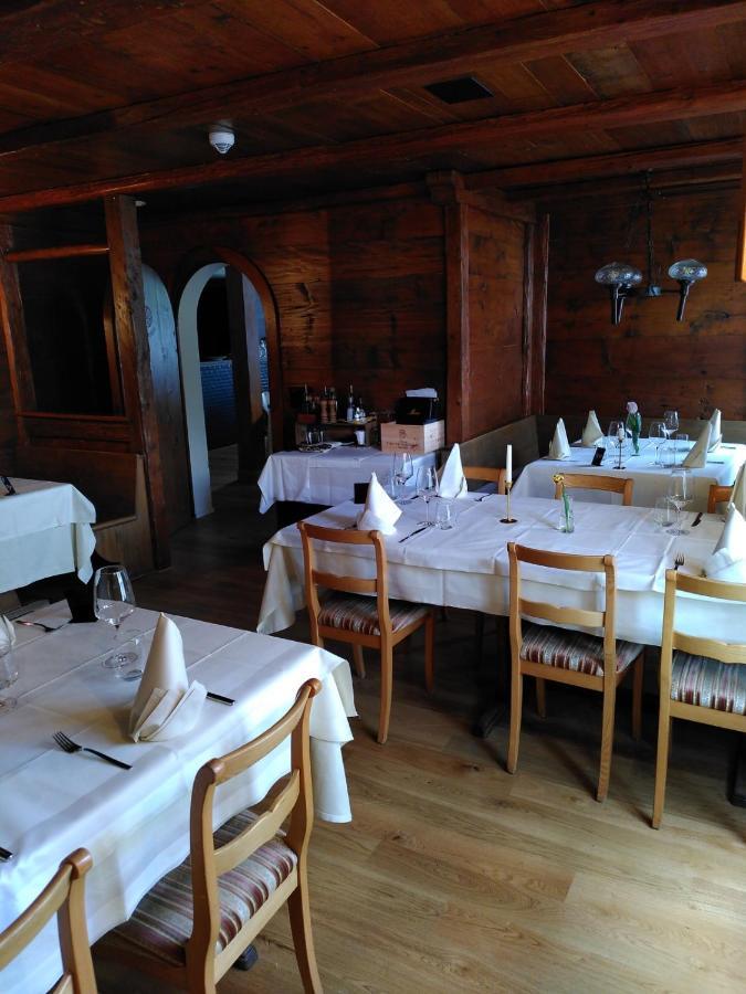 Hotel Sonne Sissach Bagian luar foto